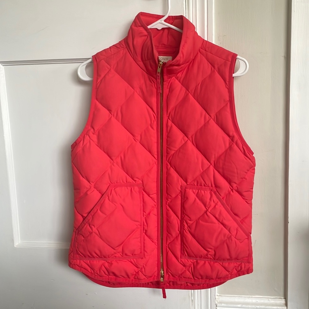 Orange/bright salmon colored JCREW Quilted Vest size Small